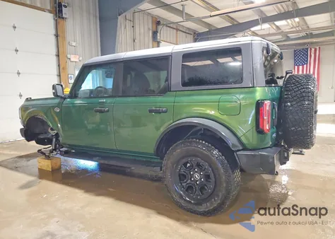 2023 Ford Bronco Base z USA, uszkodzony, nr VIN 1FMEE5DP9PLB19665